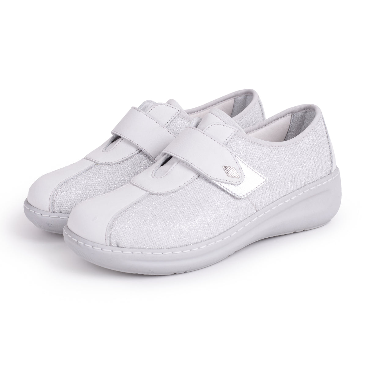 Damsneakers i läder Iva vit