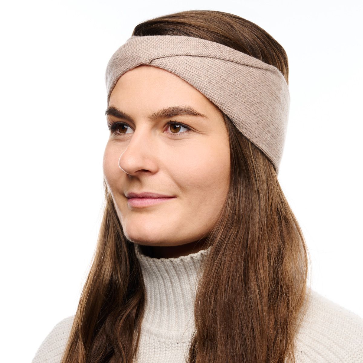 Pannband med fårull Woolee C03 beige