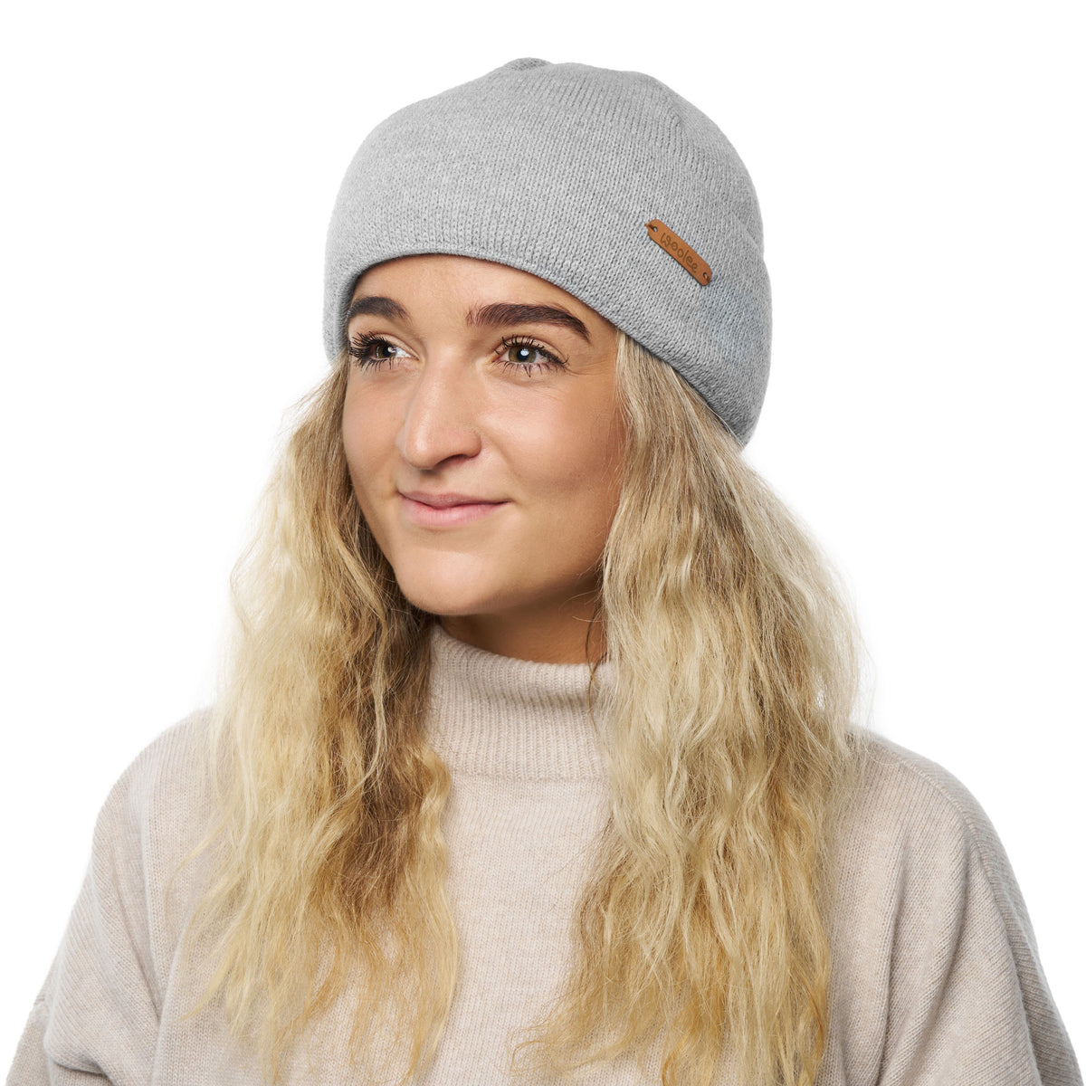 Mössa av fårull Woolie V35 ljusgrå