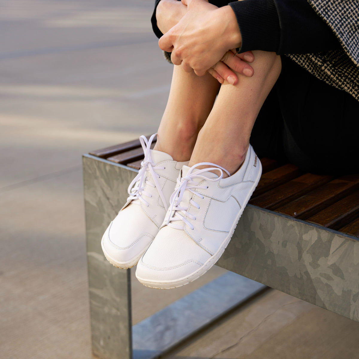 Barefoot lädersneakers Saša vit