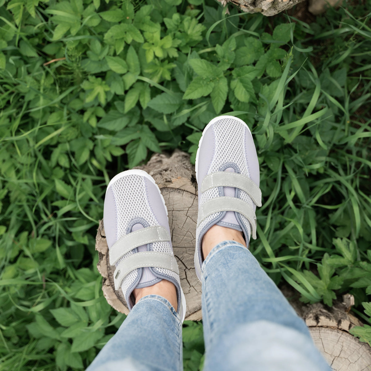 Ventilerande gelsneakers för dam med kardborreband grå