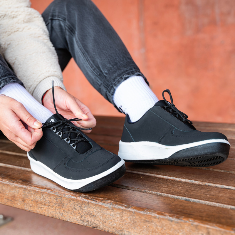 Lädersneakers Prestizky Woolie svart