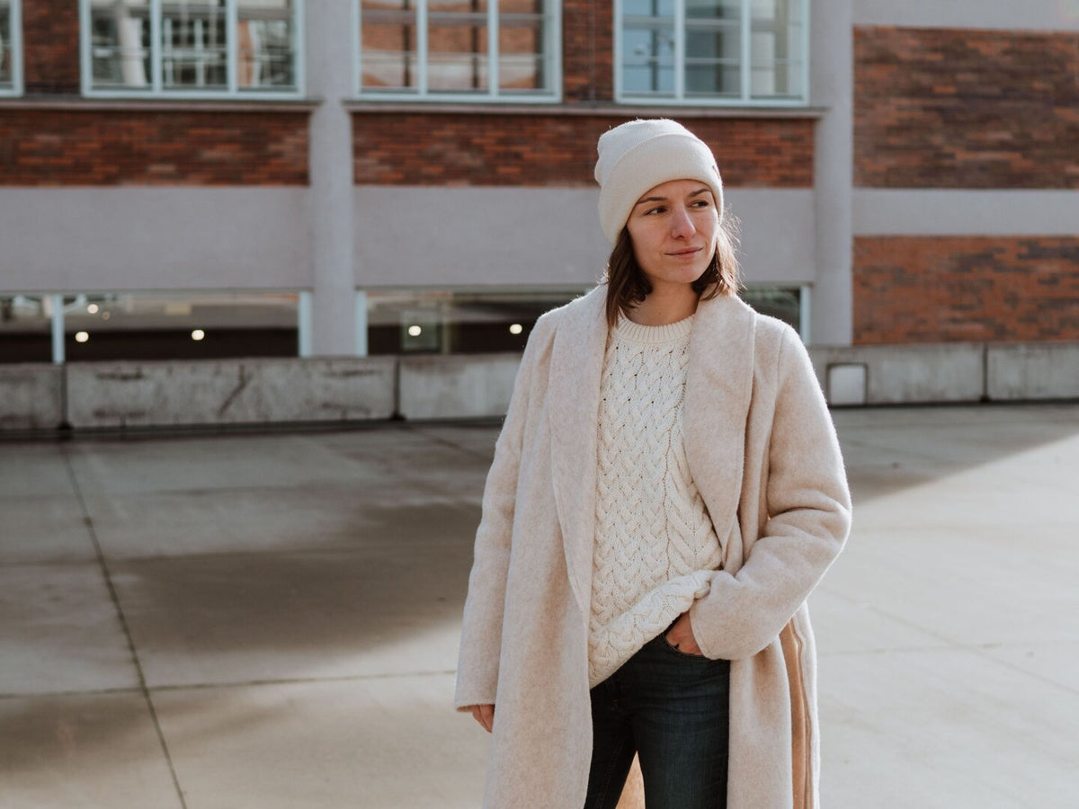 Zimní elegance s vlněnými kousky: Pohodlí a styl v každém outfitu