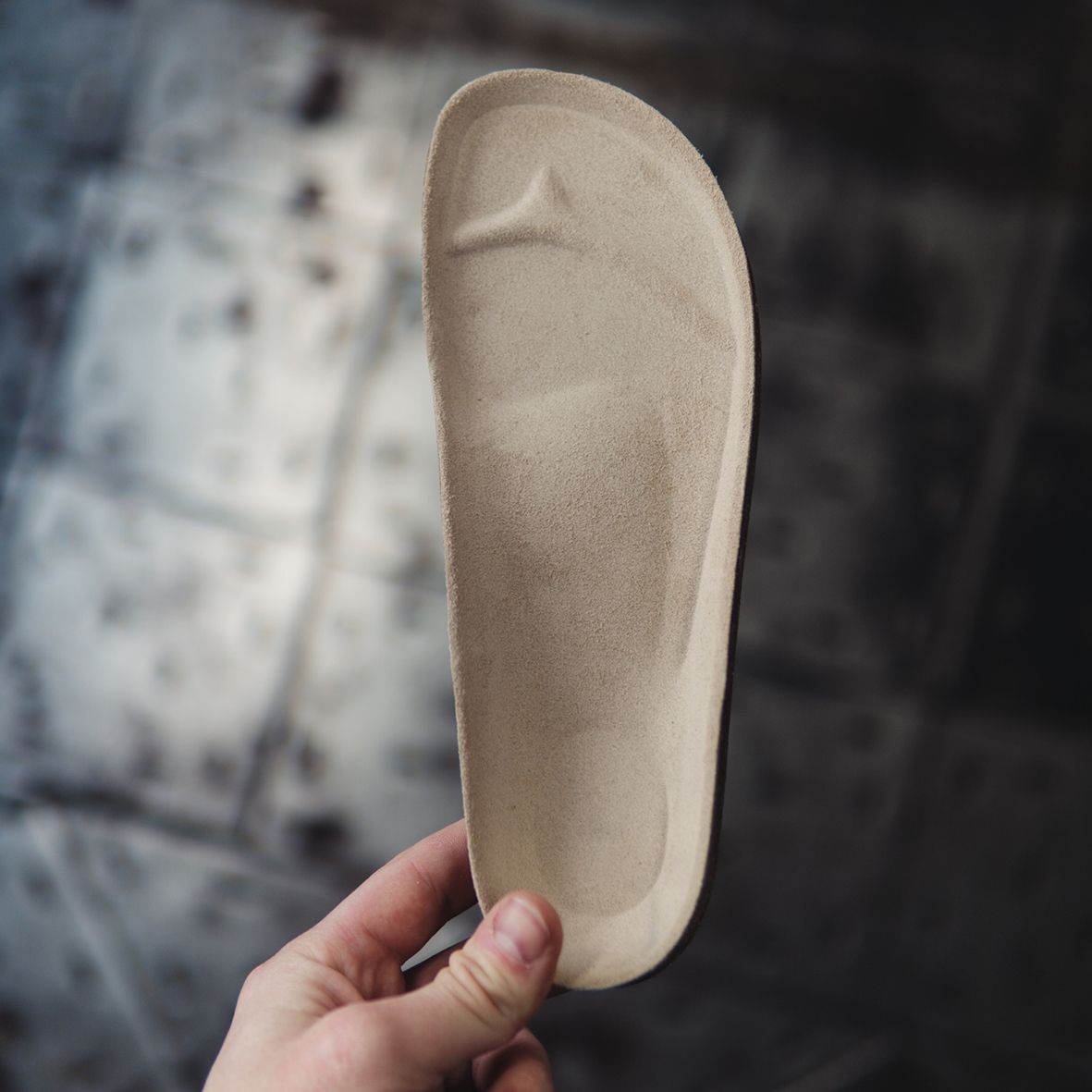 Anatomiska damkorkslip-in-tofflor Trepky svart