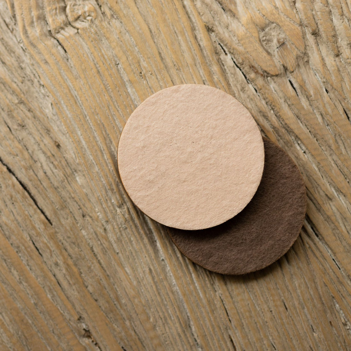 Träunderlägg brun