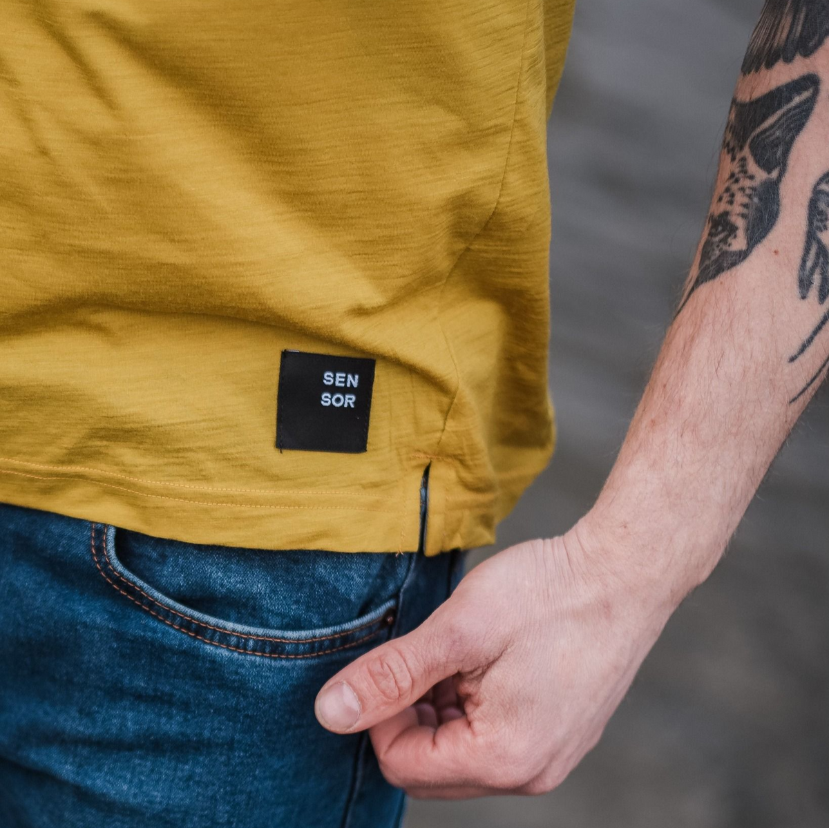 Herr T-shirt Sensor merinoull Air Traveller senapsgul