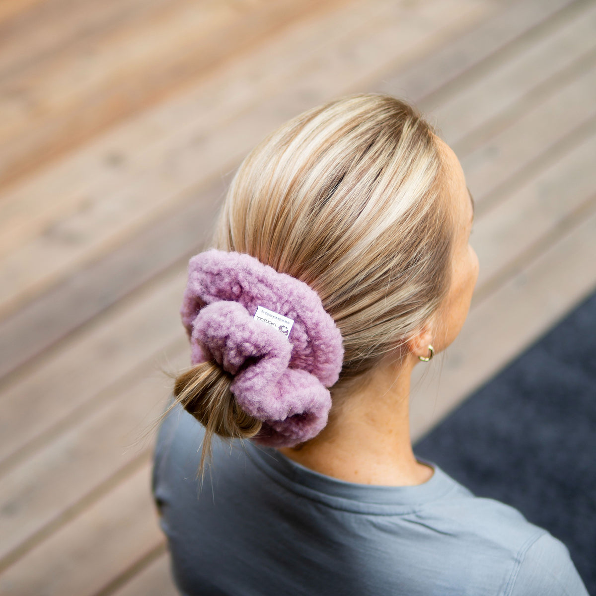 Ull-scrunchie hårsnodd rosa