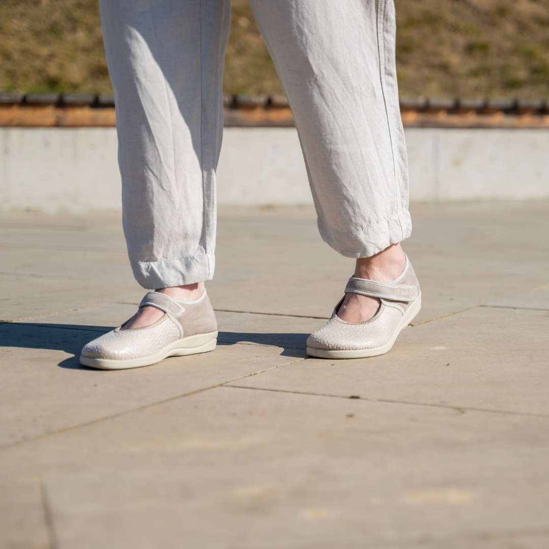 Breda damballerinaskor för hallux Krista beige