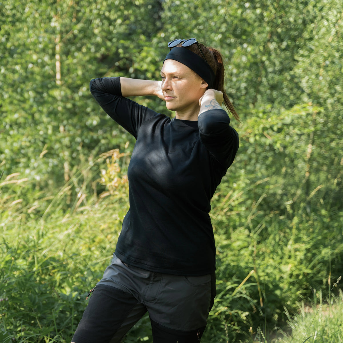 Dam långärmad merinoull t-shirt Woolee svart
