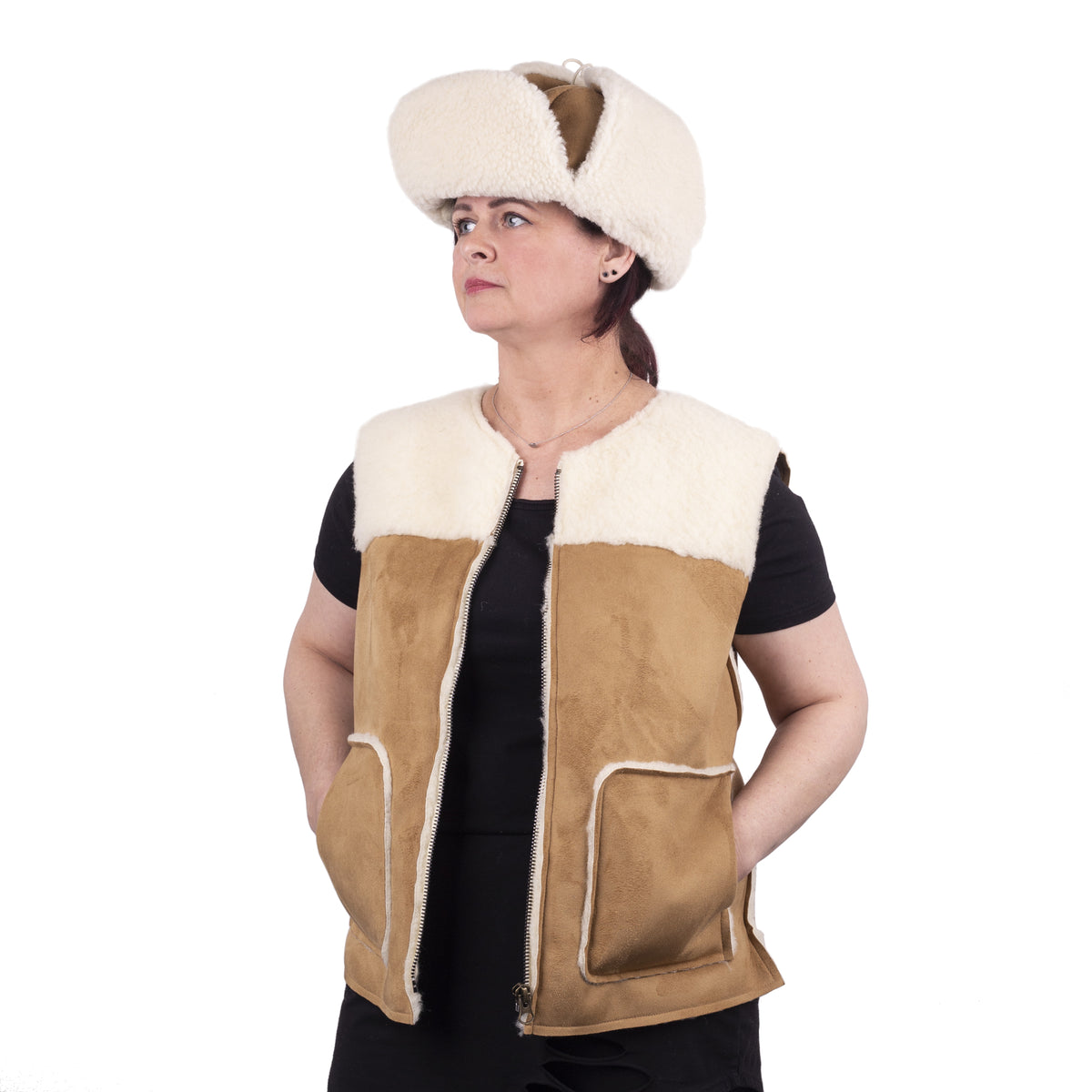 Väst av fårull velour brun