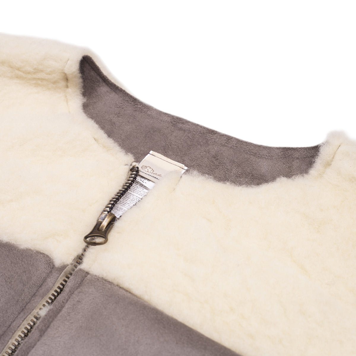Väst av fårull velour grå